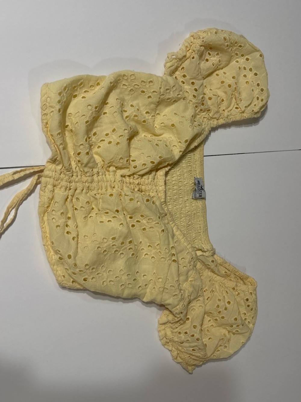 Hollister Yellow Eyelet Crop Top - Picture 1 of 3